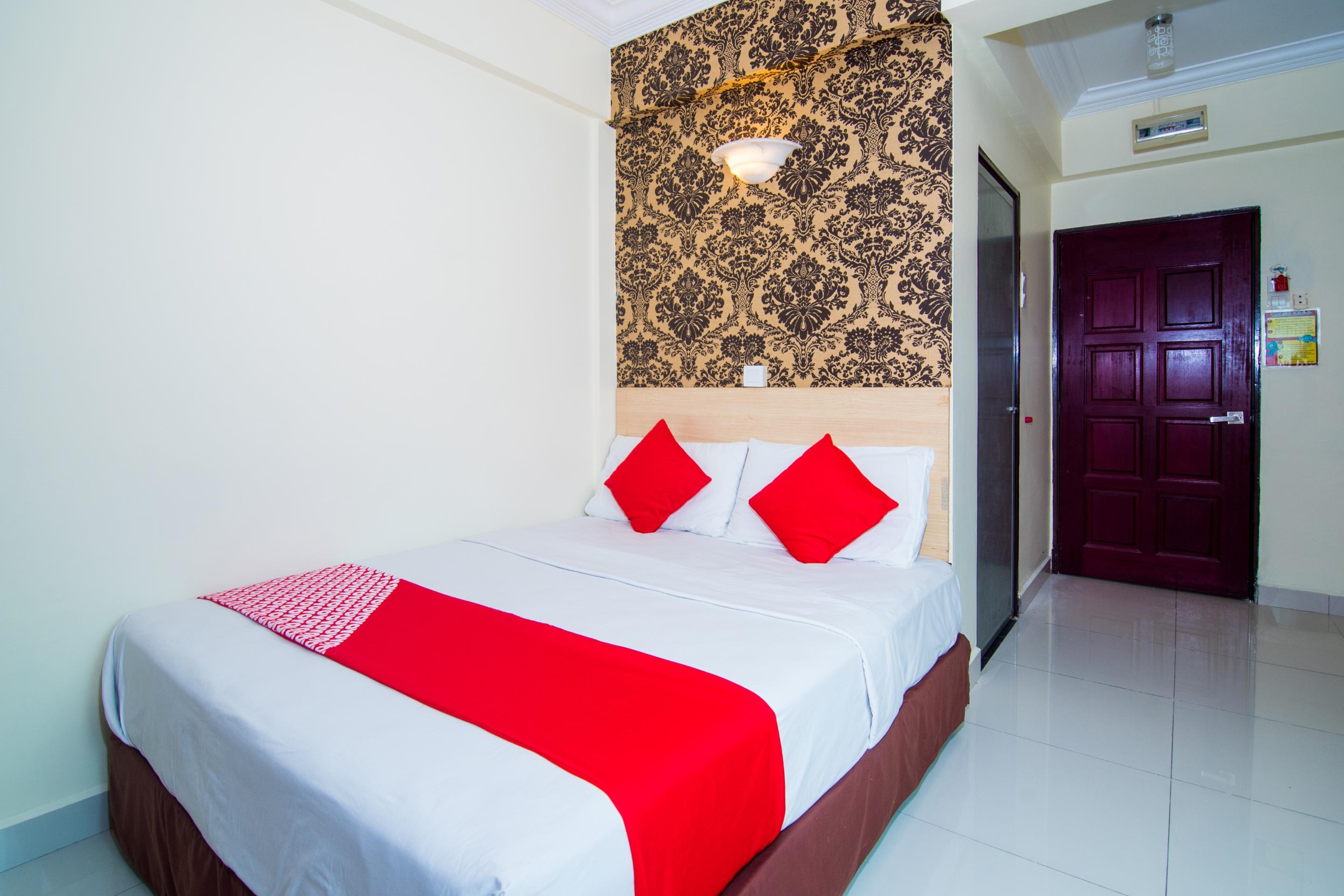 Sea Princess Hotel Teluk Bahang Buitenkant foto