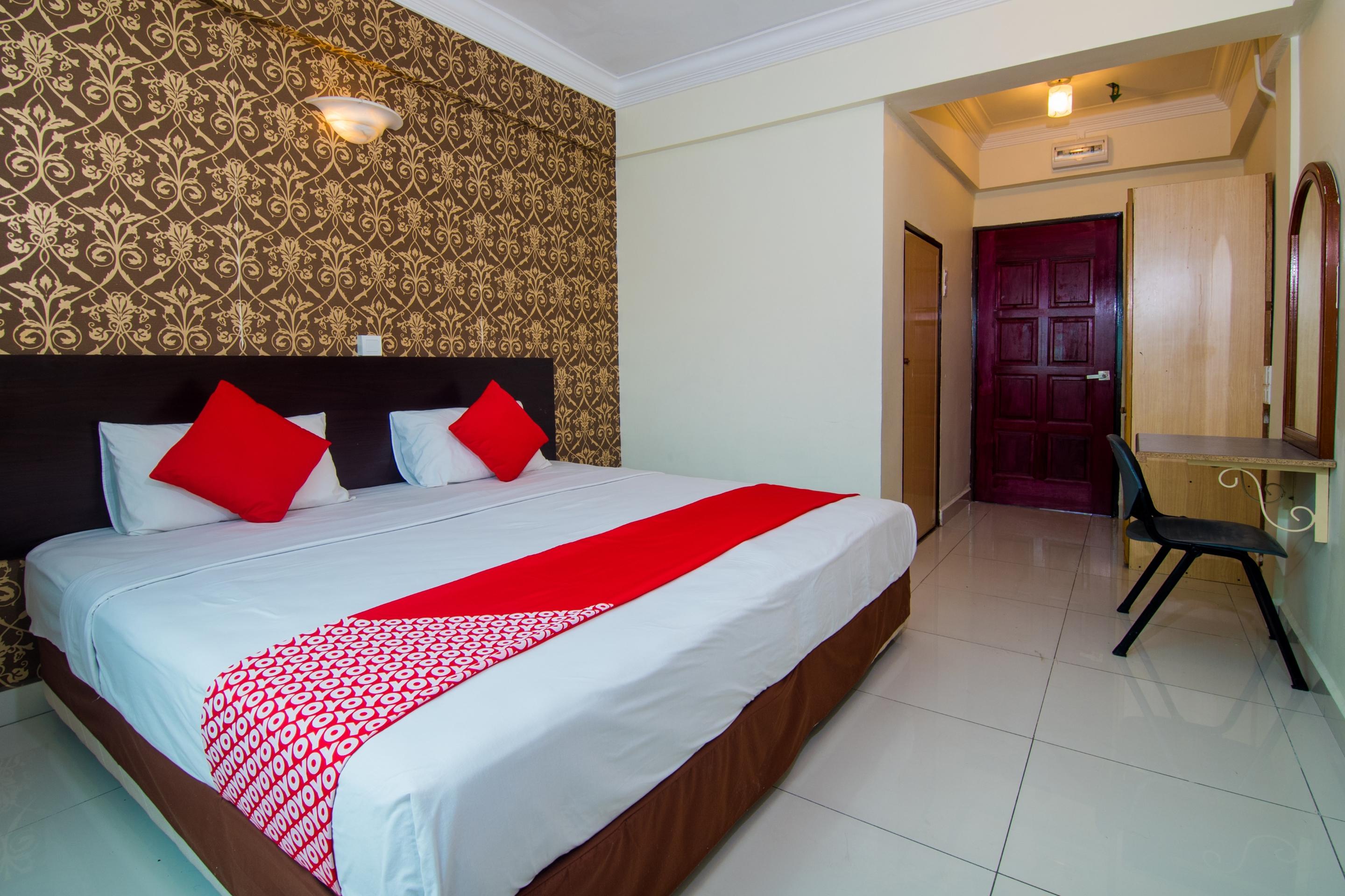 Sea Princess Hotel Teluk Bahang Buitenkant foto