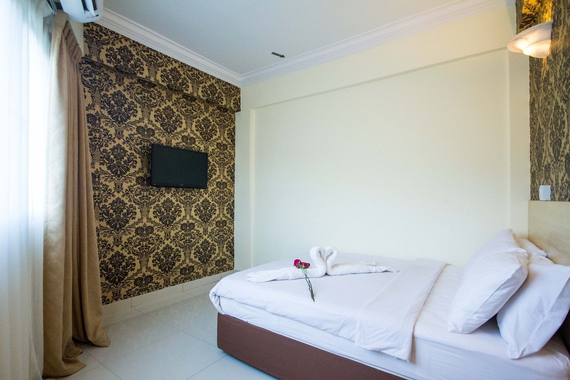 Sea Princess Hotel Teluk Bahang Buitenkant foto